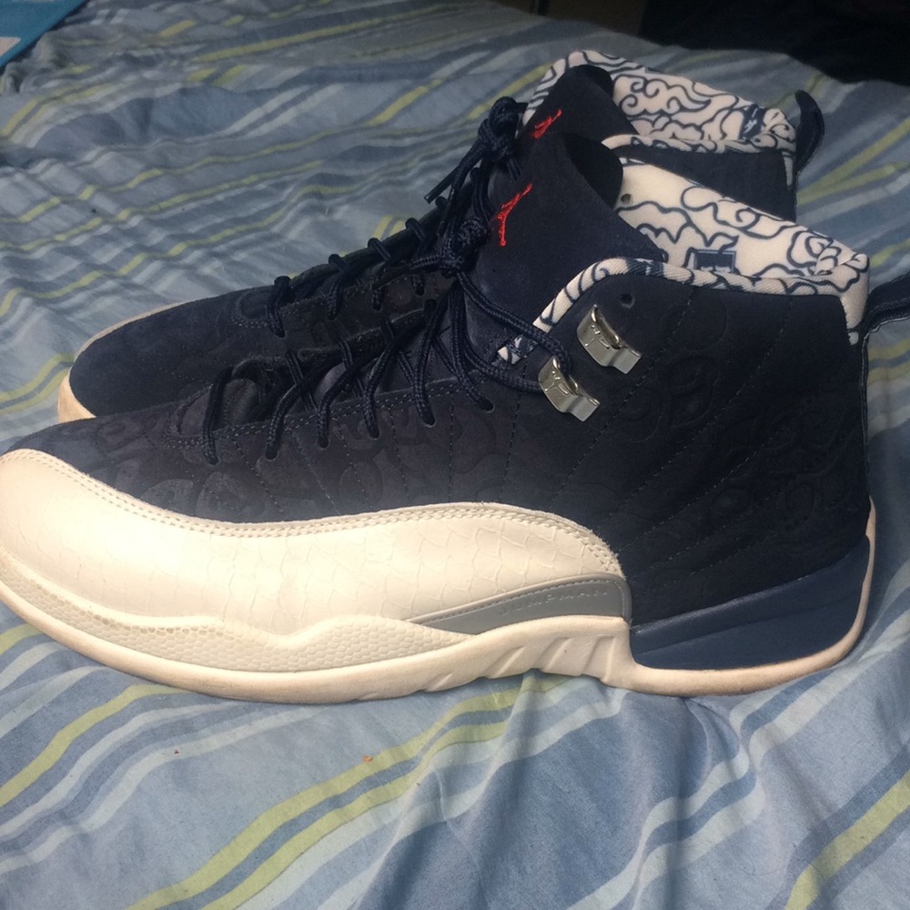 Jordan 12 Retro International Flight